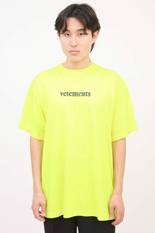 Vetements SS 2020 Neon Yellow Shipping Label Graphic T-Shirt