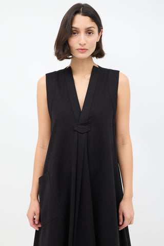 Y
s Black Cotton Pleated Sleeveless A-Line Dress