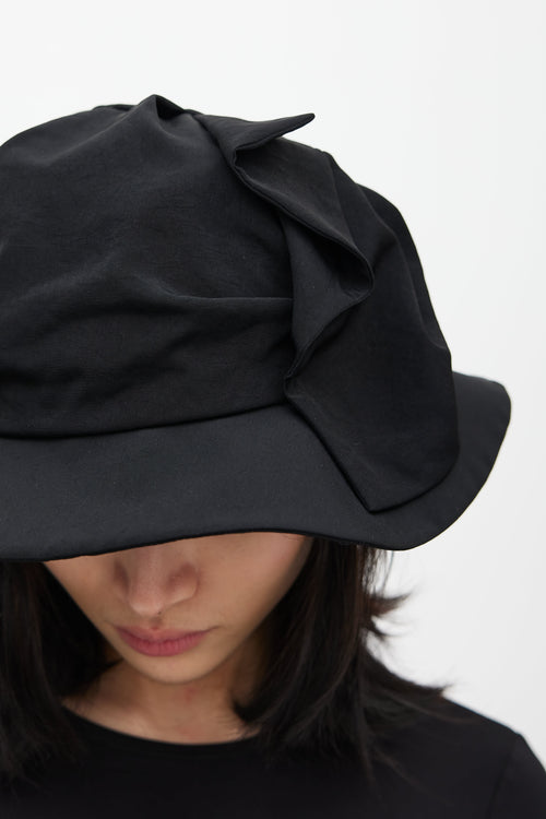 Y
s Black Ruffled Hat