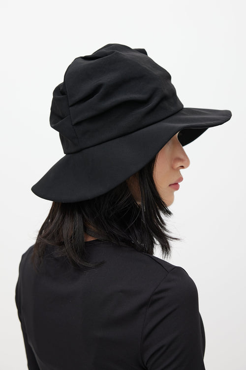 Y
s Black Ruffled Hat