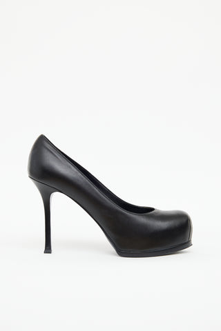 Yves Saint Laurent Black Tribtoo Pump