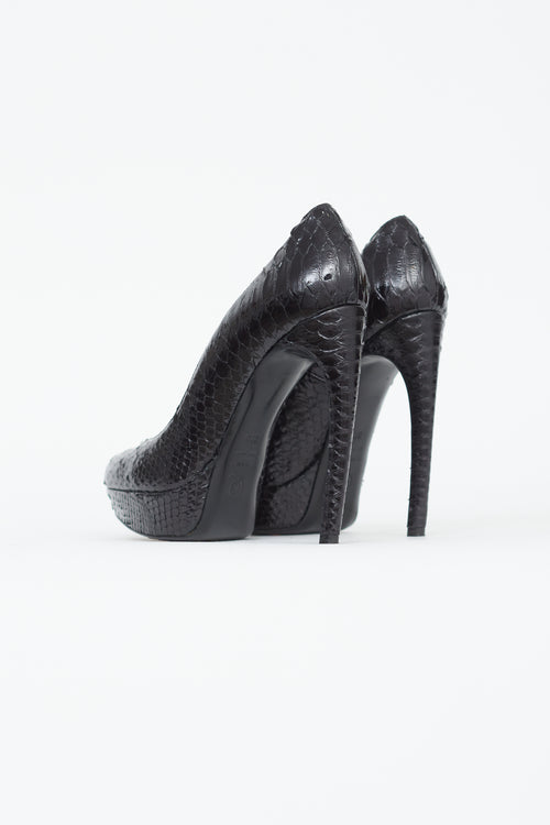 Alexander McQueen Black Textured Leather Platform Pump