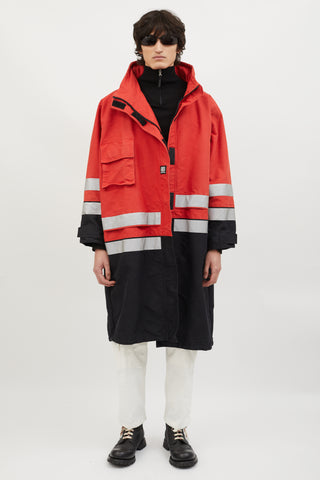 Balenciaga Resort 18 Red 
Black Canvas Pulled Parka