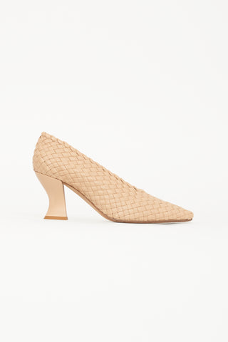 Bottega Veneta Beige Intrecciato Almond Pump