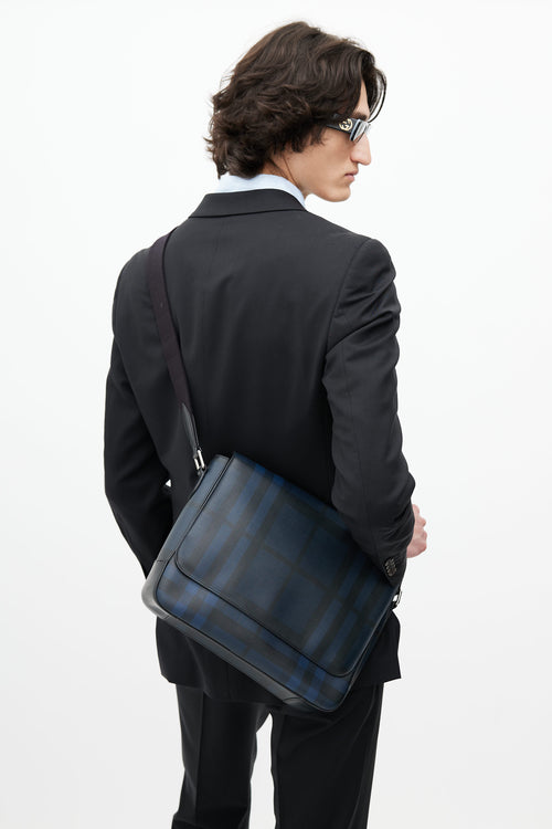 Burberry Navy 
Black Nova Check Shoulder Bag