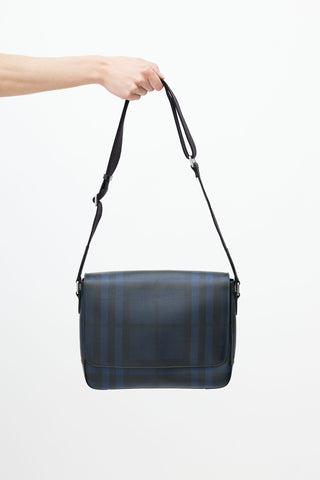 Burberry Navy 
Black Nova Check Shoulder Bag