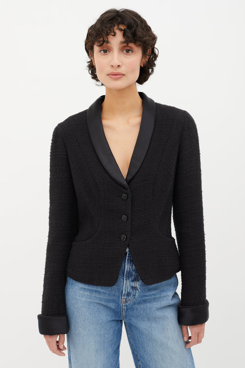 Chanel Black Autumn 2006 Shawl Lapel Tweed Blazer