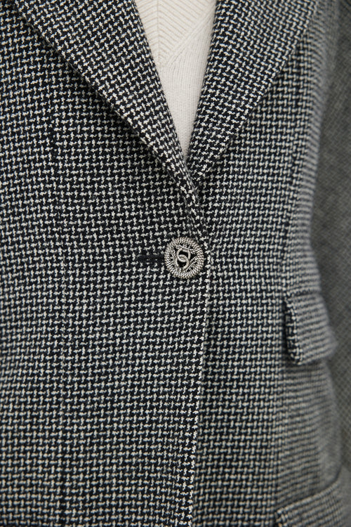 Chanel Black 
Cream Wool Three Pocket Tweed Blazer