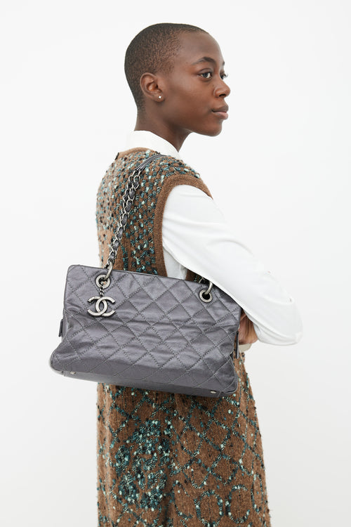 Chanel Grey Metallic Leather Caviar Shoulder Bag