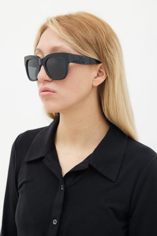 Coach Black 500287 Square Sunglasses