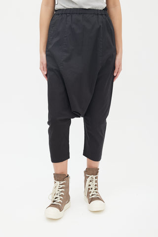 Comme des Garçons Black Drop Seat Slim Leg Capri