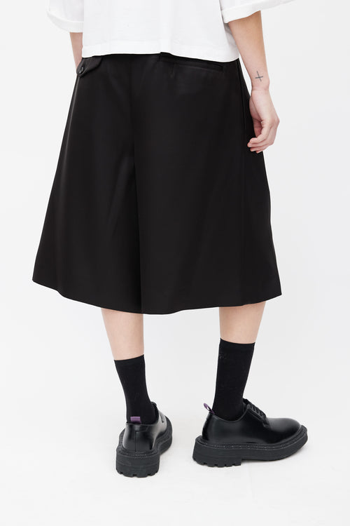 Comme des Garçons Black Satin Pleated Short