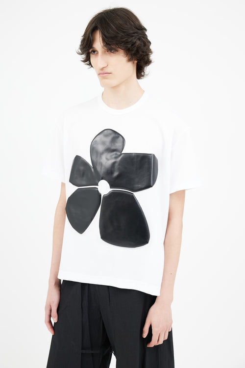 Comme des Garçons White 
Black Flower Appliqué T-Shirt