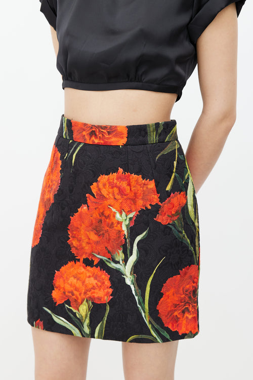 Dolce 
Gabbana Black 
Red Rose Brocade Skirt