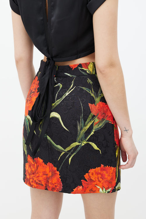 Dolce 
Gabbana Black 
Red Rose Brocade Skirt