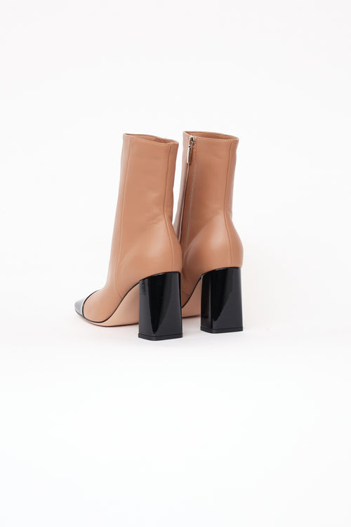 Gianvito Rossi Beige 
Black Boot