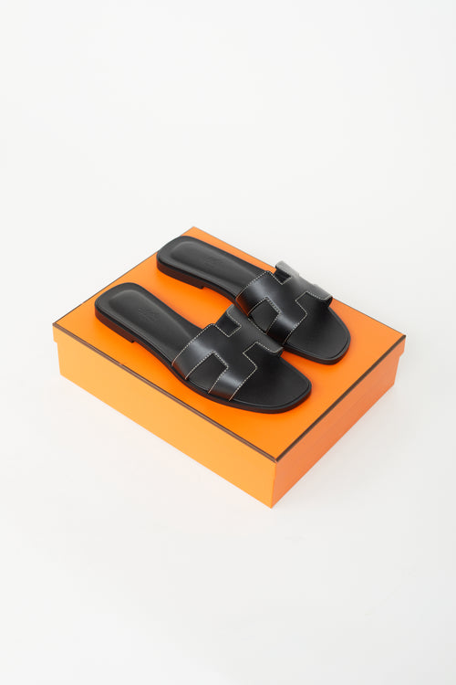 Hermès Black Leather Oran Flat Sandal