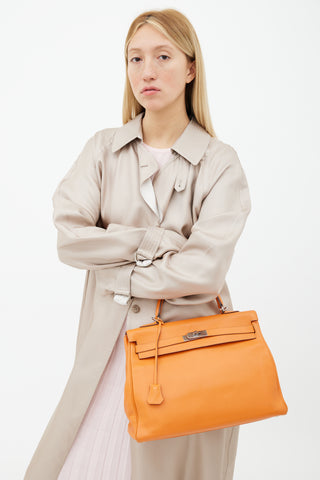 Hermès 2011 Orange Retourne Kelly 35 Leather Bag