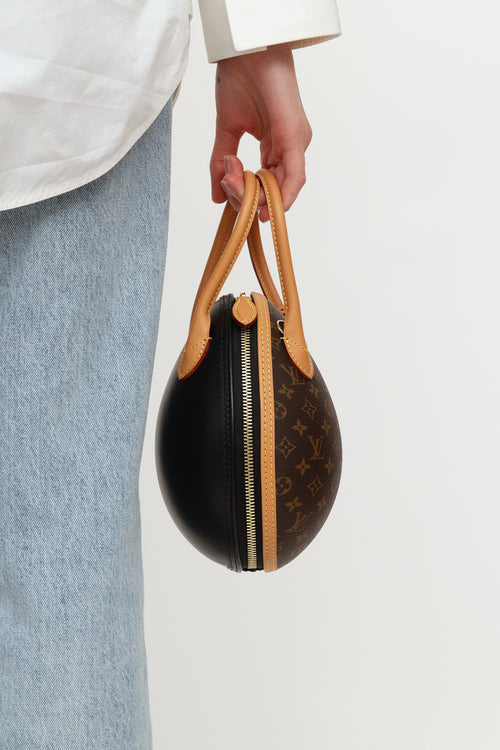 Louis Vuitton 2019 Brown 
Black Monogram Egg Bag