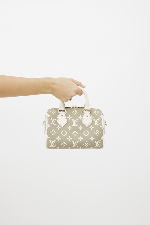 Louis Vuitton Green 
White Speedy Bandoulière 20 Bag