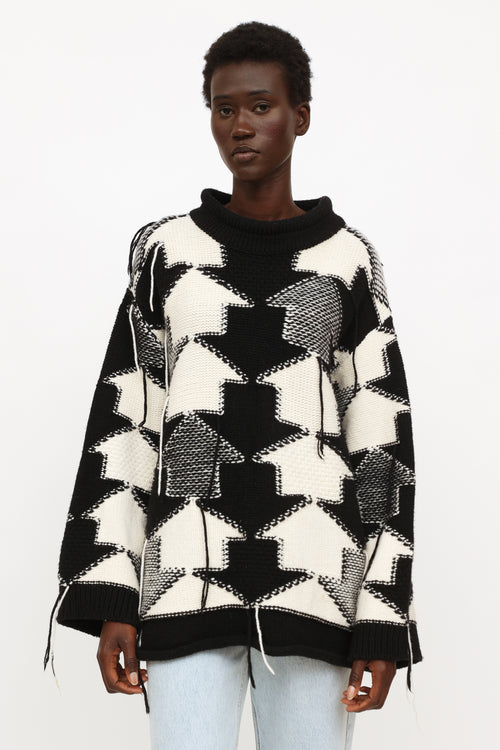 Stella McCartney Black 
White Fringed Sweater