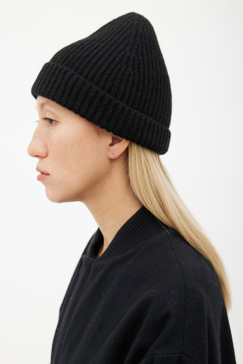 The Row Black Fisher Cashmere Beanie