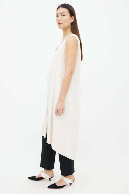 The Row Cream Textured Sleeveless V-Neck Tunic