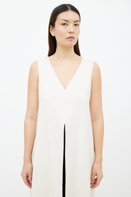 The Row Cream Textured Sleeveless V-Neck Tunic