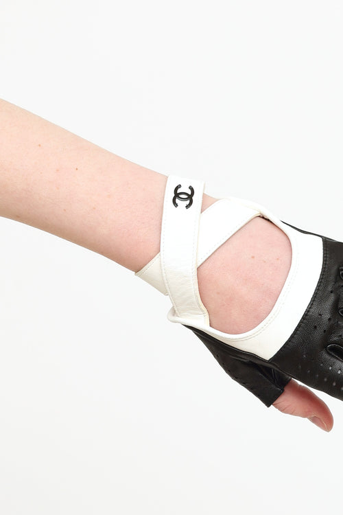 Chanel  Black 
White Leather Driving Glove