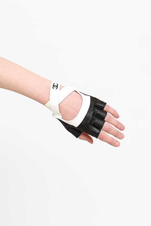 Chanel  Black 
White Leather Driving Glove