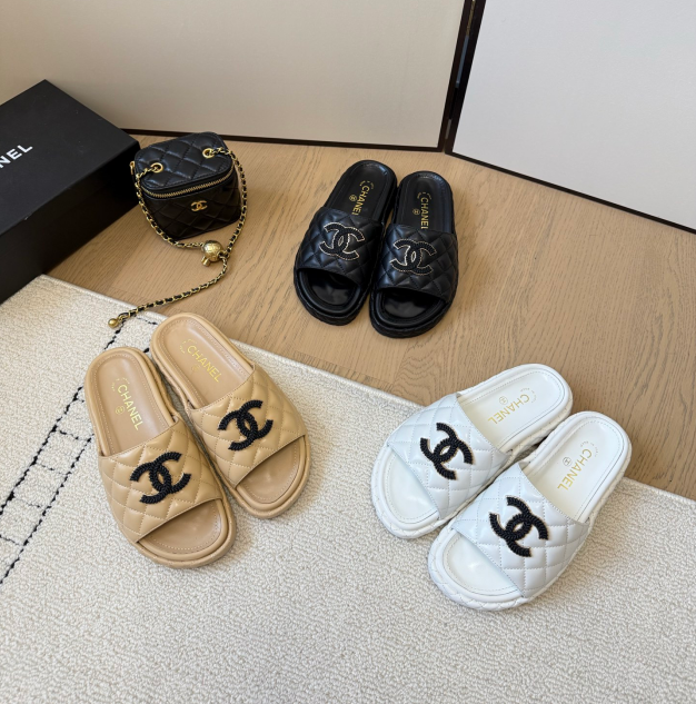 Fashion CC Mules Calfskin Women